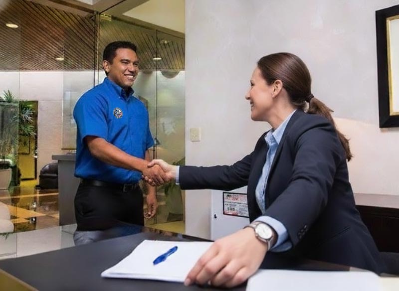 business shredding worker